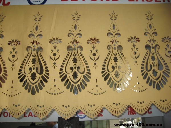 Резка текстиля. 